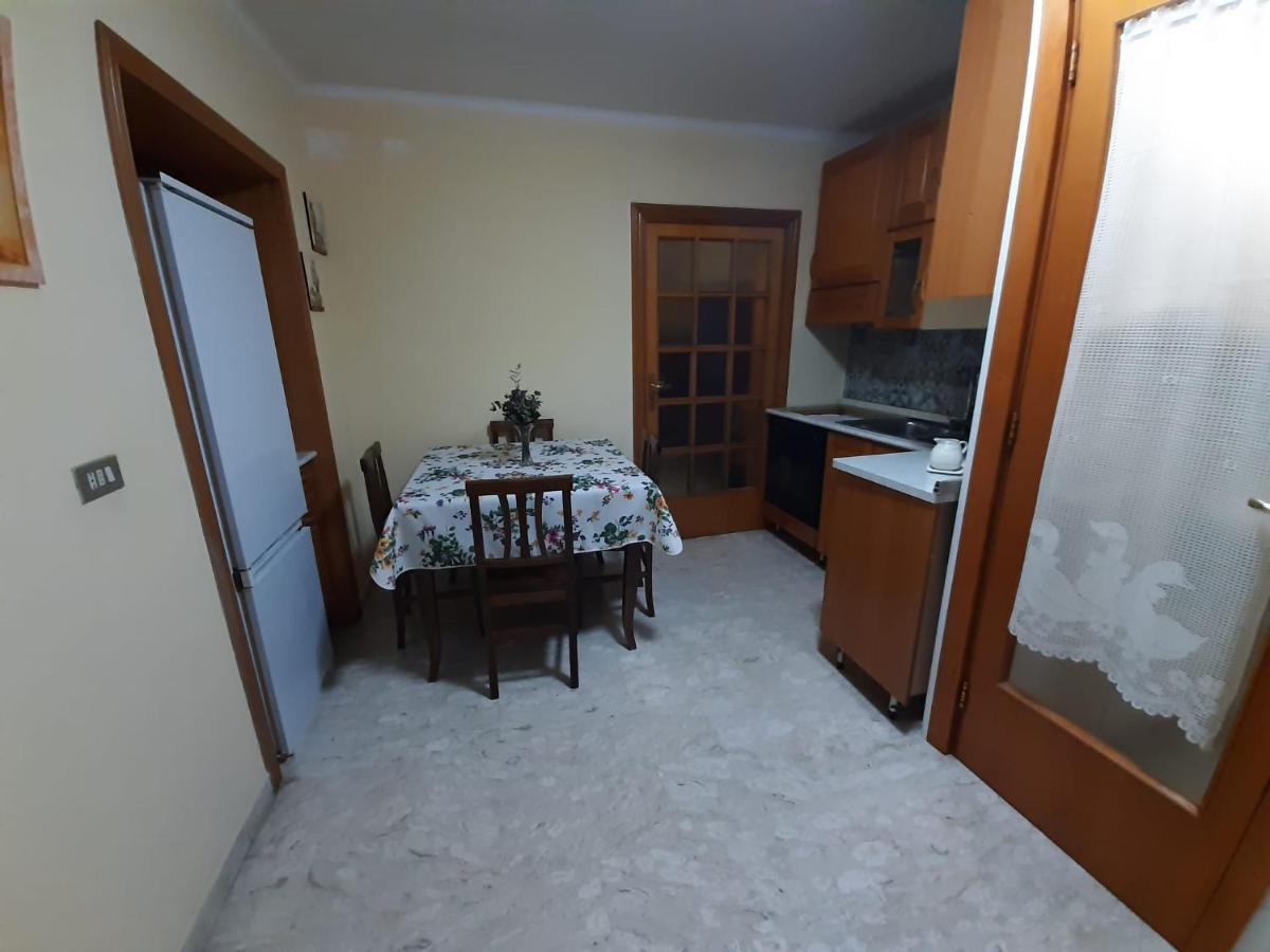 Holiday House Nel Cuore Di Bari Esterno foto